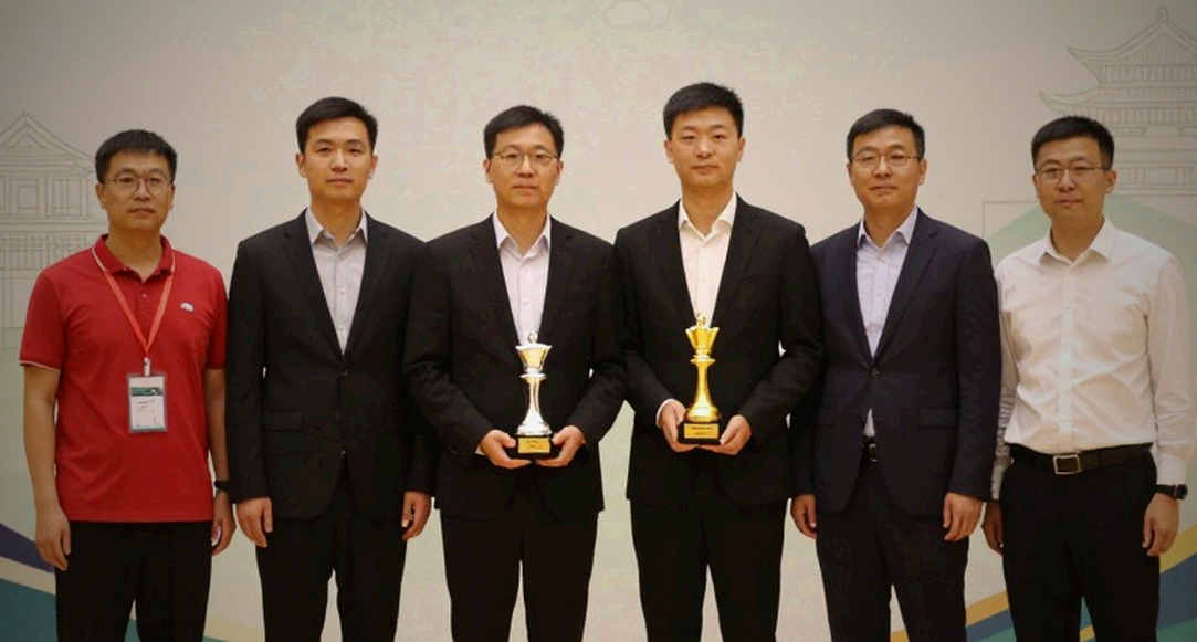 FRITZ 20: Cuộc cách mạng huấn luyện cờ vua và khoảng cách giữa máy tính với người học